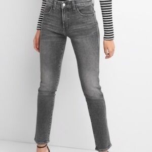 3/$40 GAP Dark Grey High Rise Slim Straight Jeans :: Size 26